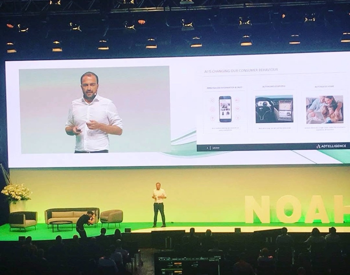 Michael Altendorf speaking at NOAH Berlin before Al Gore